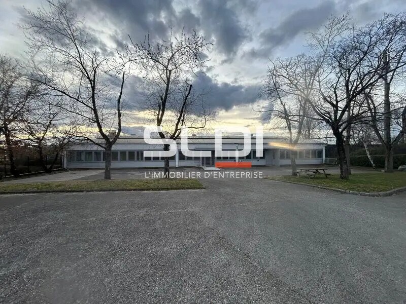 Office in Saint-Priest to rent Building Photo- Image 1 of 18
