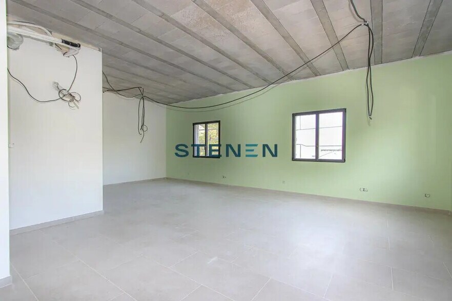 Office in Rousset to rent - Interior Photo - Image 3 of 7
