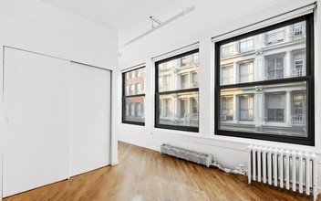 118 Spring St, New York, NY for rent Other- Image 2 of 3