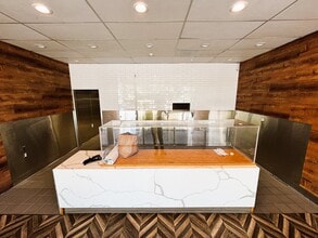 805 E El Camino Real, Mountain View, CA to rent Building Photo- Image 2 of 14