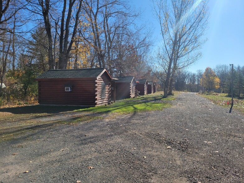 984 Waterloo Geneva Rd, Waterloo, NY for sale - Building Photo - Image 1 of 4