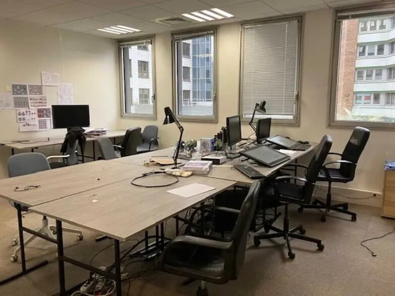 Office in Montreuil for sale - Interior Photo - Image 3 of 7