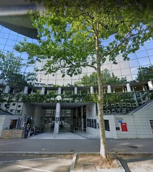 Office in Lyon to rent Building Photo- Image 1 of 2