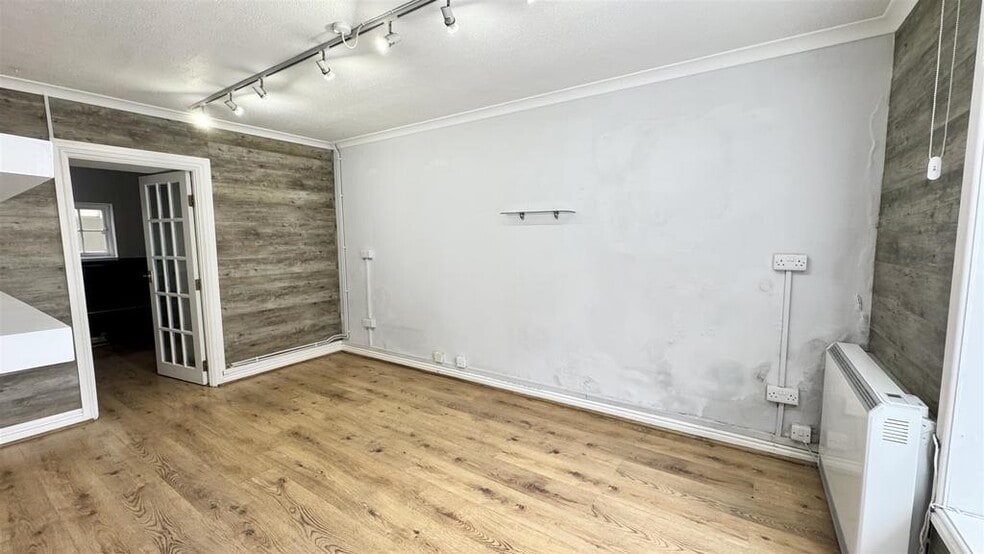 11 High St, Narberth for sale - Building Photo - Image 2 of 18