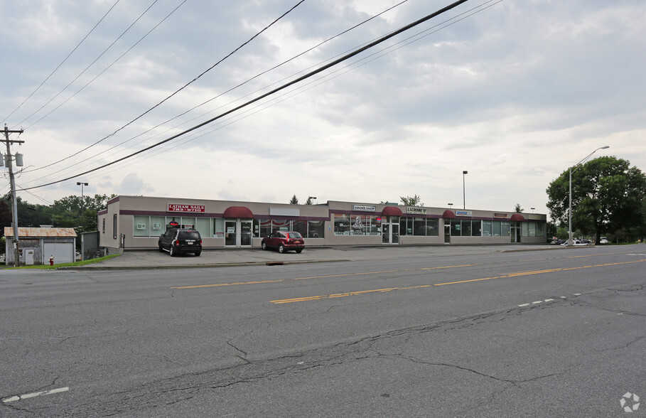 881-889 New Loudon Rd, Latham, NY for sale - Primary Photo - Image 1 of 1