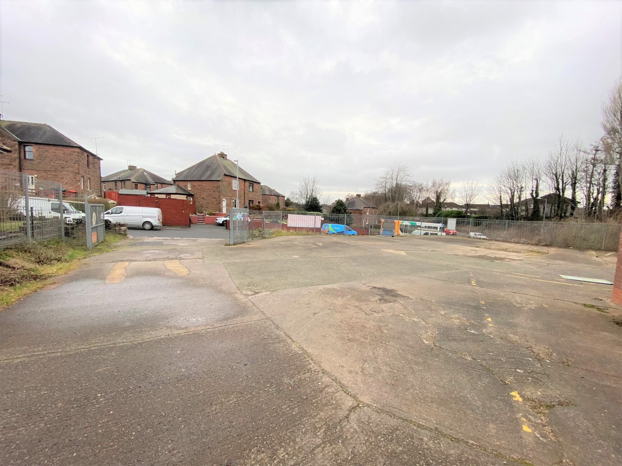 2 Eastfield Rd, Dumfries to rent Primary Photo- Image 1 of 11