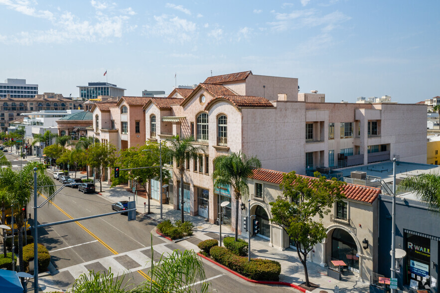 301-333 N Canon Dr, Beverly Hills, CA for rent - Building Photo - Image 3 of 8