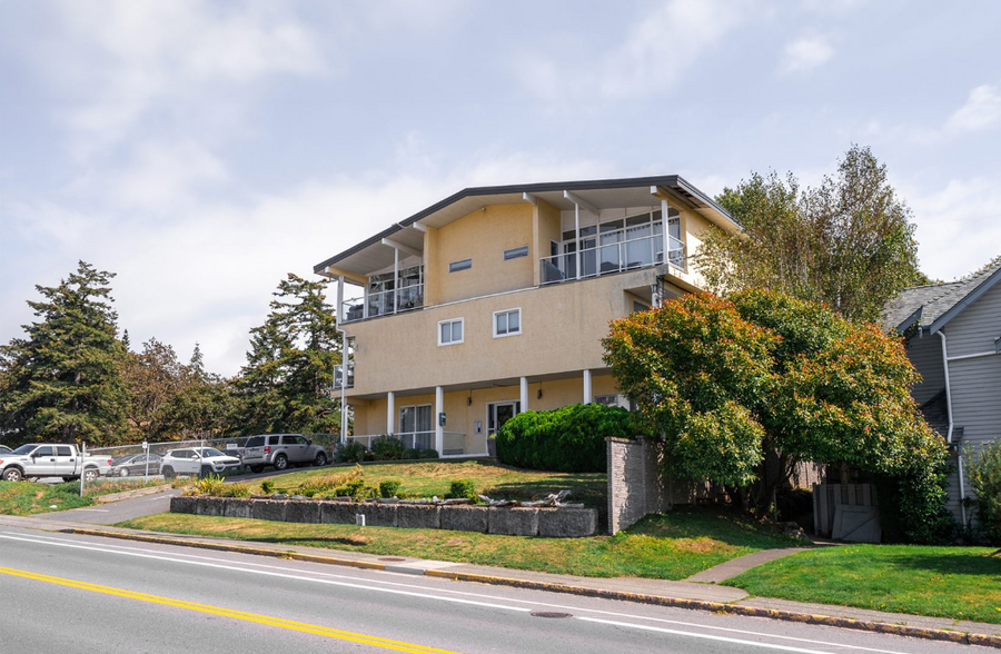 741 Admirals Rd, Victoria, BC for sale - Building Photo - Image 1 of 7