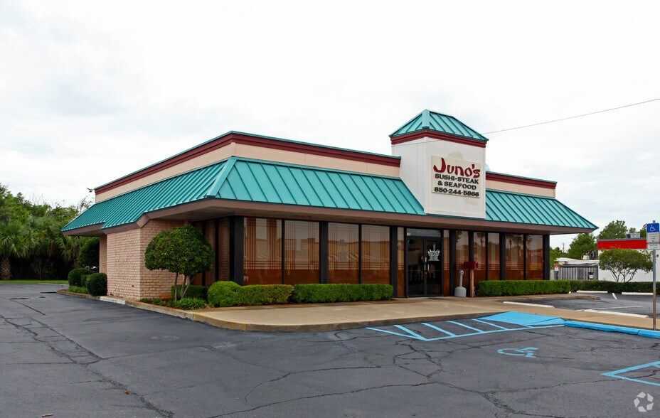 110 Eglin Pky, Fort Walton Beach 32548 Retail For Sale UK