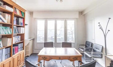 Office in Paris for sale Interior Photo- Image 2 of 9
