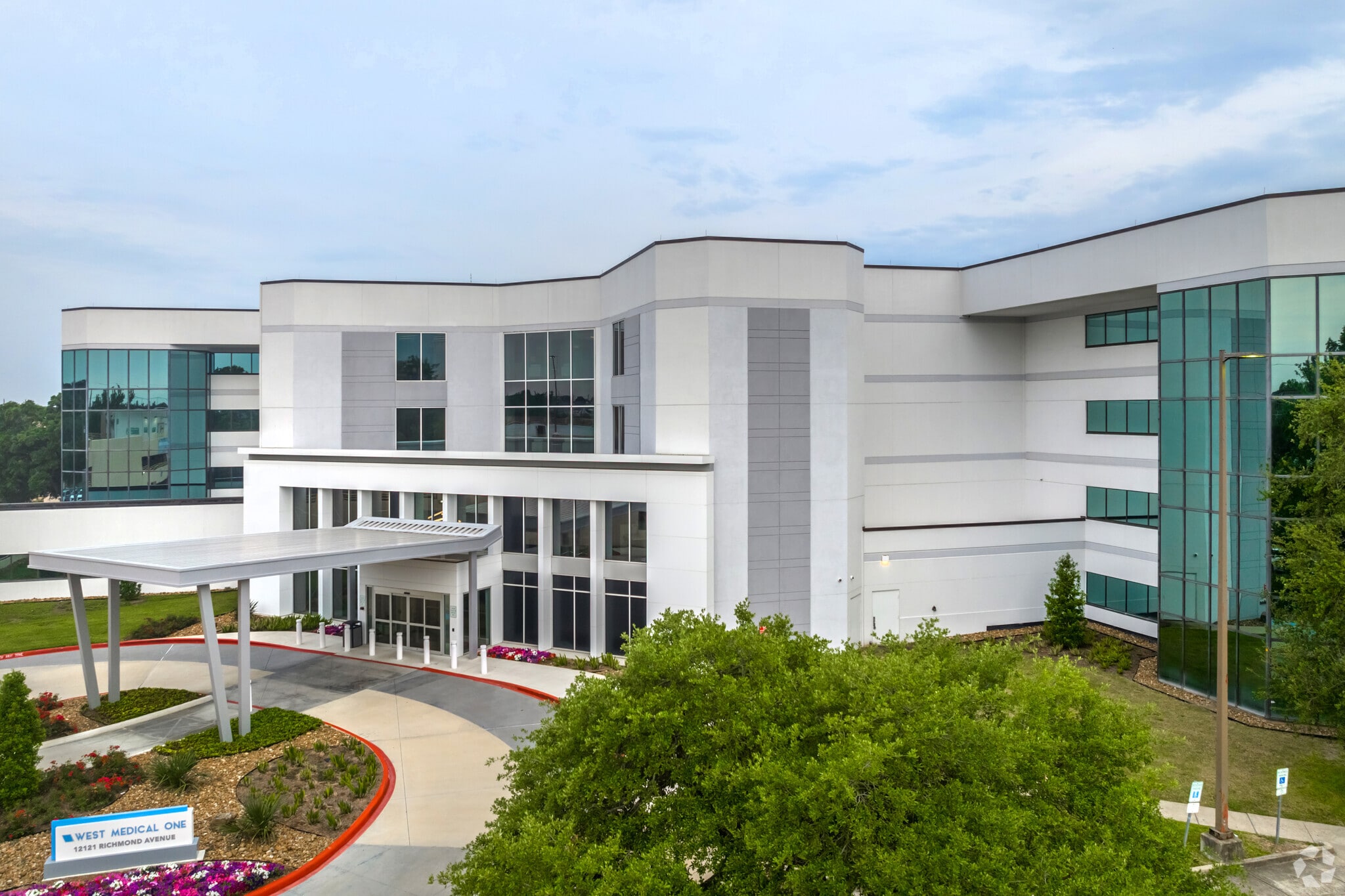 12121 Richmond Ave, Houston, TX to rent Building Photo- Image 1 of 5