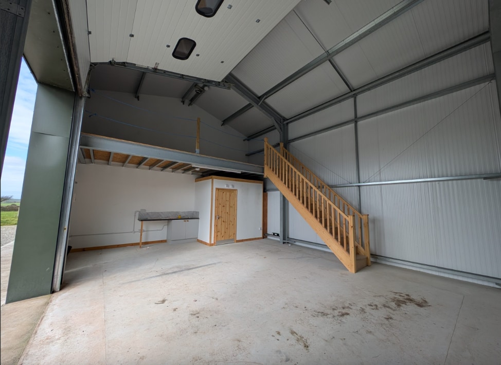Rosemanowes Farm, Truro to rent Interior Photo- Image 1 of 4
