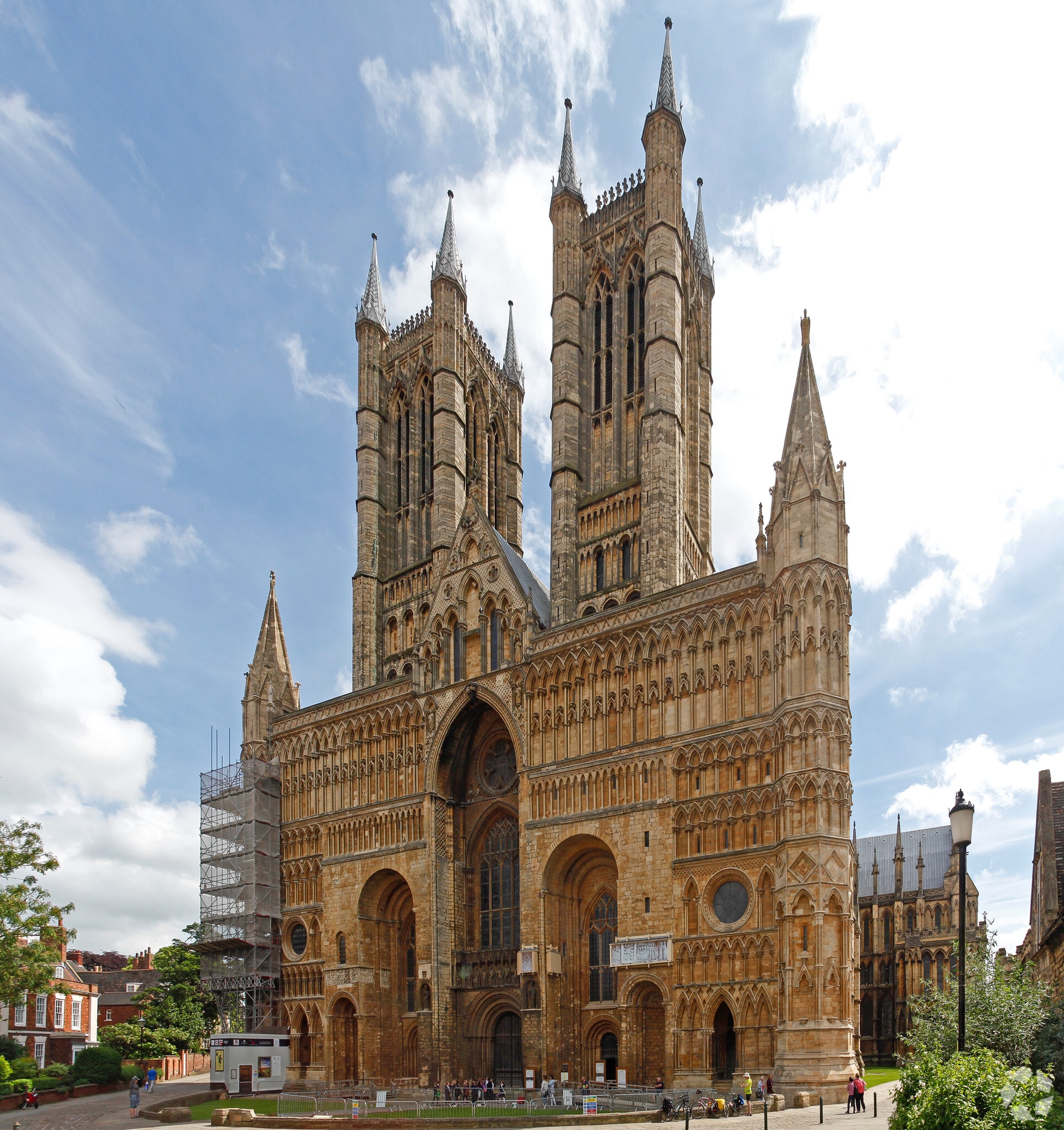 Minster Yard, Lincoln to rent Primary Photo- Image 1 of 7