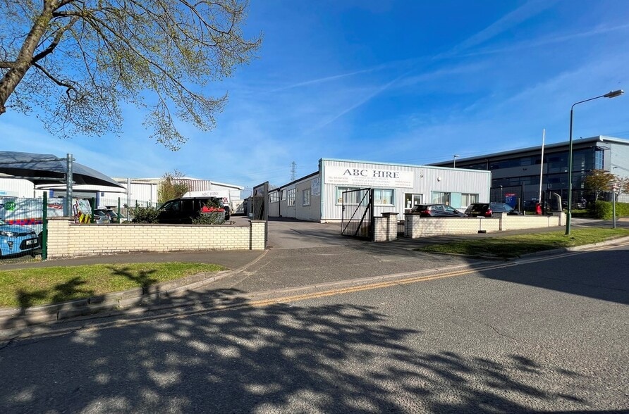 2 Wealdstone Rd, Sutton for sale - Building Photo - Image 1 of 1