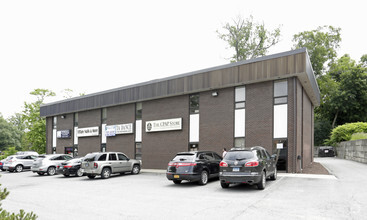 35 Kings Hwy E, Fairfield, CT for rent Building Photo- Image 1 of 6