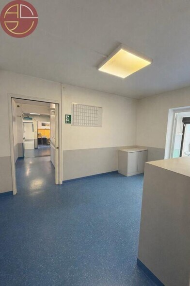 Office in Toulouse for sale - Interior Photo - Image 2 of 6