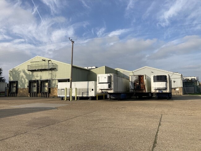 More details for 75 Lichfield Rd, Brentwood - Industrial to Rent