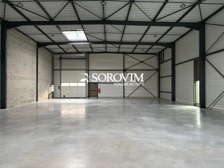 Light Industrial in Jons for sale - Interior Photo - Image 3 of 13