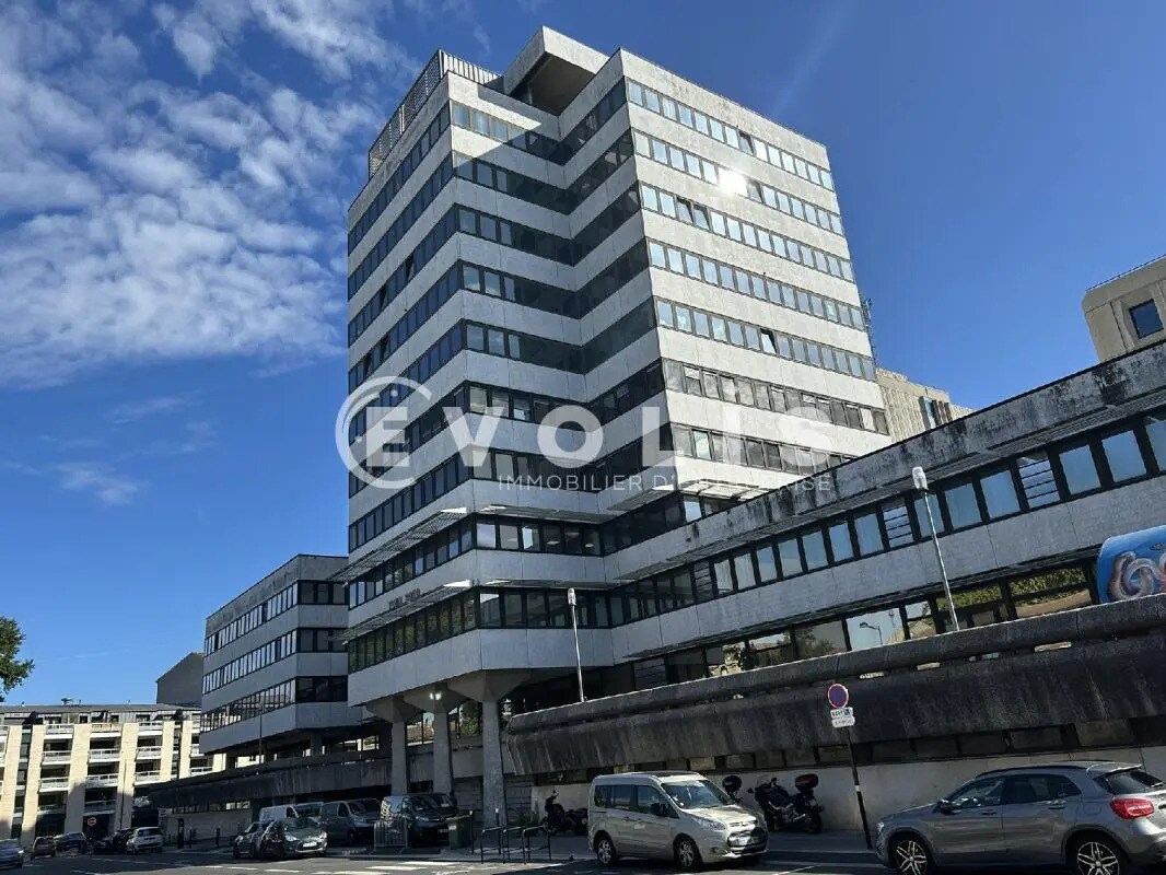 Office in Bordeaux for sale Building Photo- Image 1 of 27