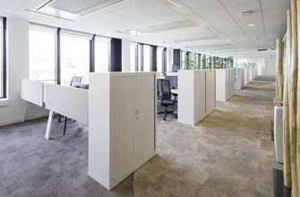 9 Rue Henri Barbusse, Gennevilliers, Gennevilliers to rent Interior Photo- Image 2 of 10