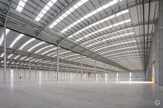 Lincoln Green Way, Doncaster to rent Interior Photo- Image 2 of 26