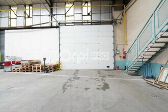 Light Industrial in Villefranche-sur-Saône to rent Interior Photo- Image 2 of 4
