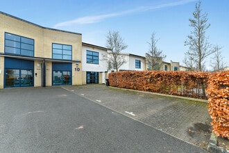 The Triangle, Nottingham to rent Building Photo- Image 2 of 13