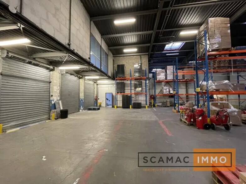 Industrial in Orly to rent - Interior Photo - Image 3 of 5