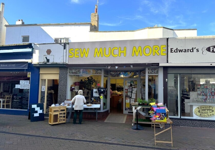 13A-13B Bank St, Teignmouth for sale - Building Photo - Image 1 of 1