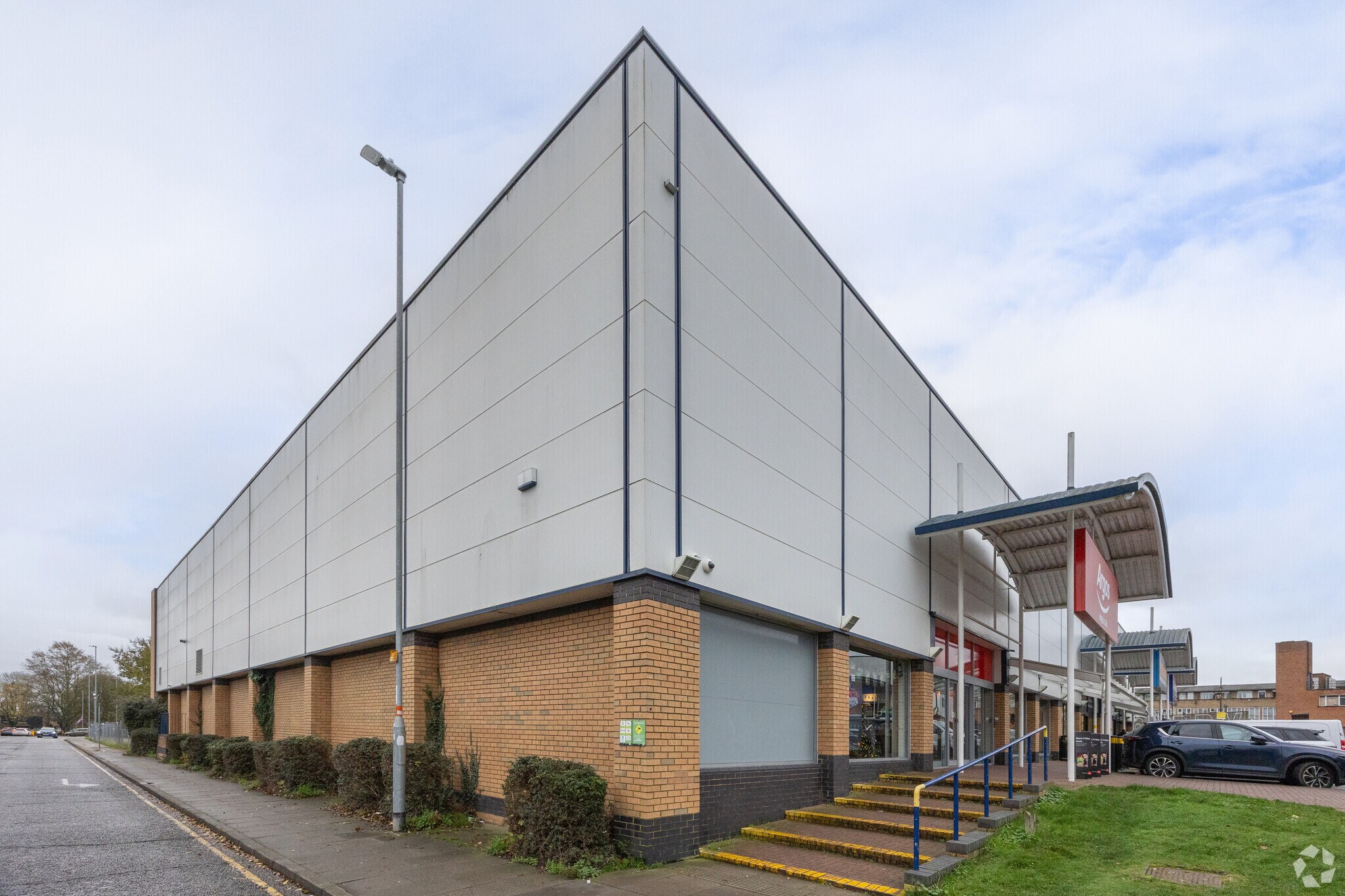 Alexandra Rd, Corby for sale Primary Photo- Image 1 of 1