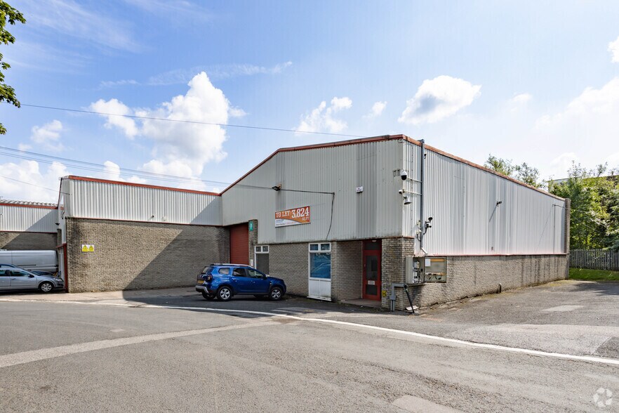 Shenstone Trading Estate, Halesowen for rent - Building Photo - Image 2 of 5