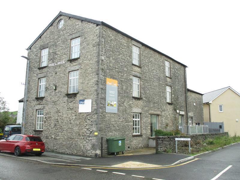 Stricklandgate, Kendal to rent Building Photo- Image 1 of 20
