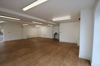 206 Station Rd, West Moors to rent Interior Photo- Image 2 of 3