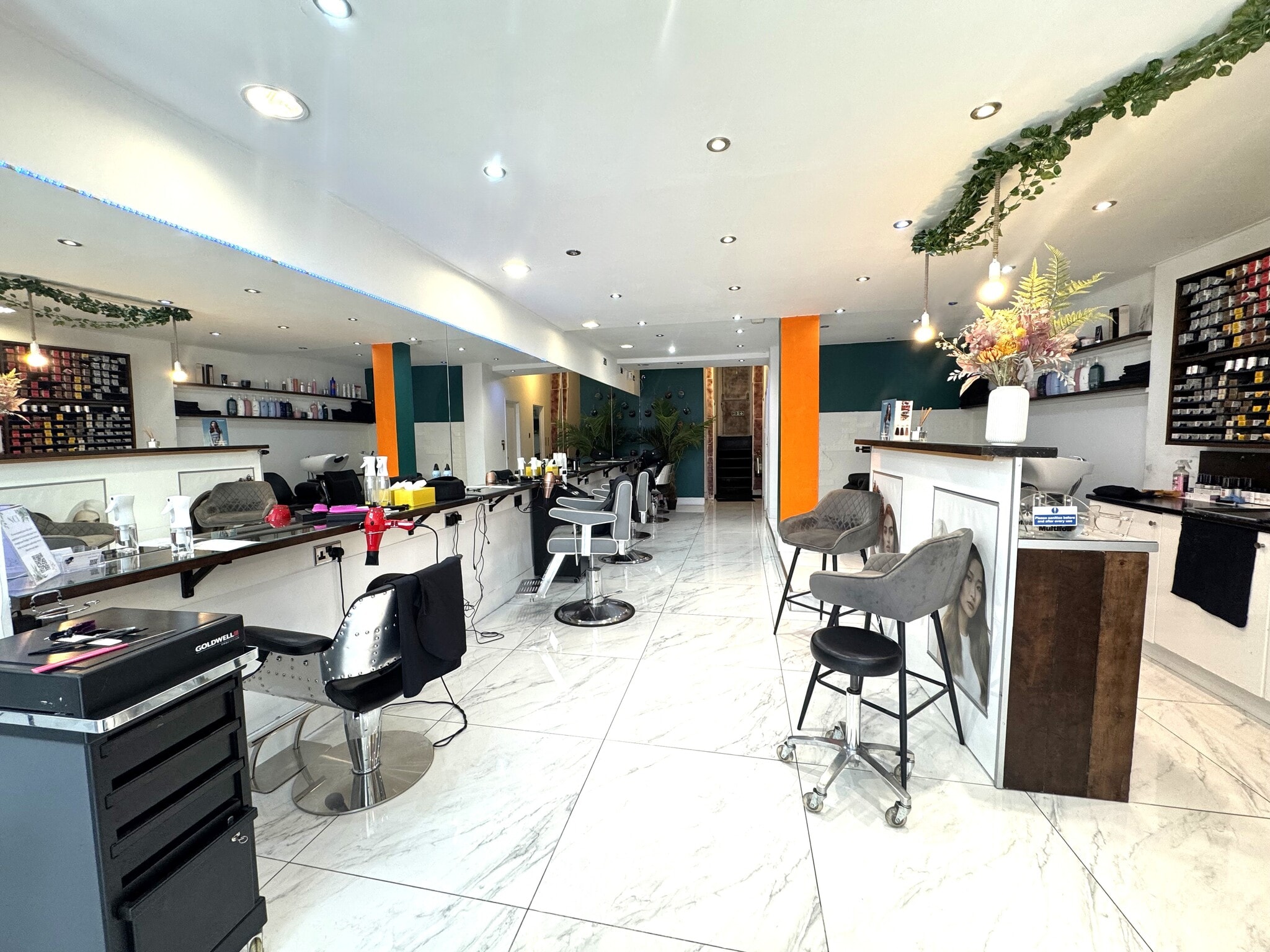 69-69B Lavender Hl, London to rent Interior Photo- Image 1 of 7