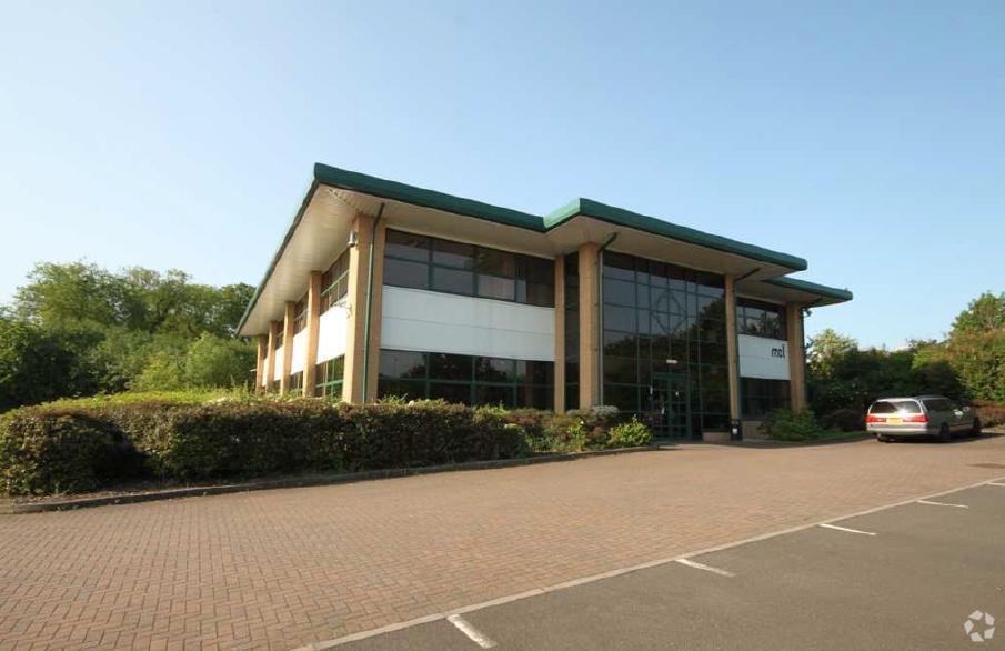 Siskin Dr, Coventry for sale Primary Photo- Image 1 of 1