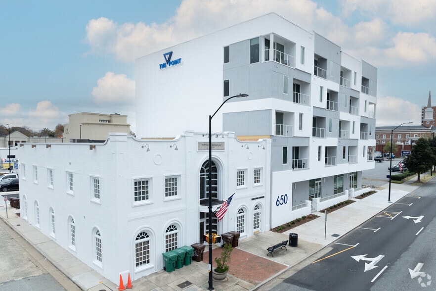 650 N Main St, High Point, NC to rent - Building Photo - Image 3 of 32