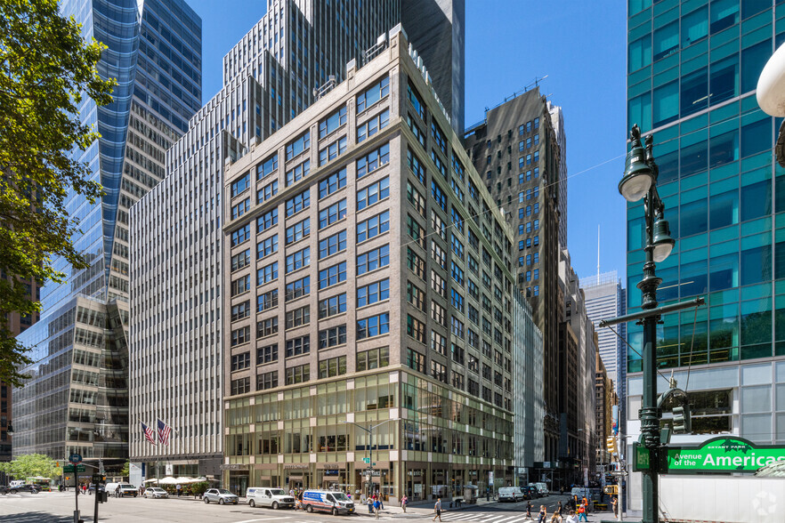 4 Bryant Park, New York, NY for rent - Primary Photo - Image 1 of 5