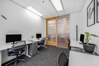 20 Bay St, Toronto, ON to rent Interior Photo- Image 1 of 2