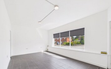 6-14 Heol Trenewydd, Ely to rent Interior Photo- Image 1 of 4