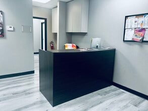 2755-2795 E Desert Inn Rd, Las Vegas, NV to rent Interior Photo- Image 2 of 9