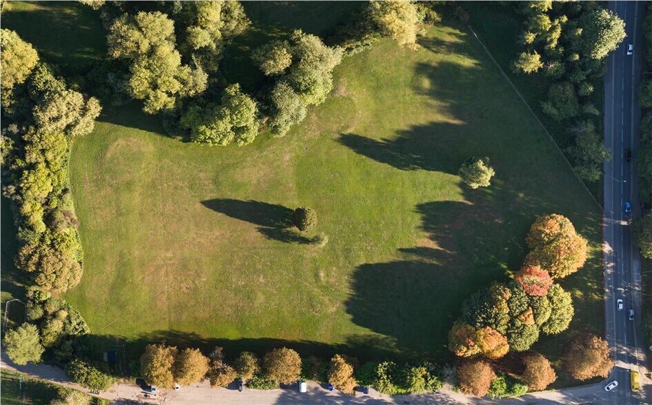 Cheney Manor Industrial Estate, Swindon, SN2 2QJ Land At Moredon