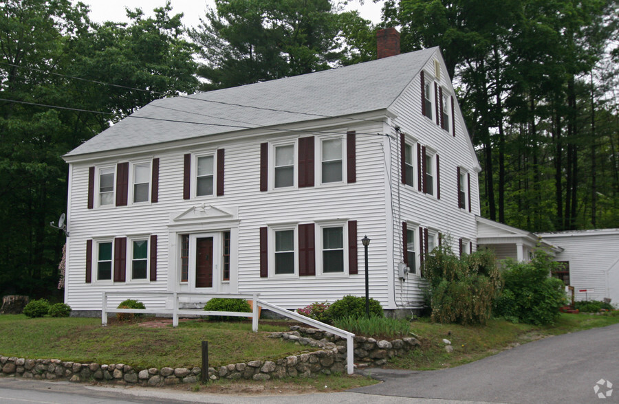 365 W Main St, Hillsborough, NH for sale - Primary Photo - Image 1 of 1