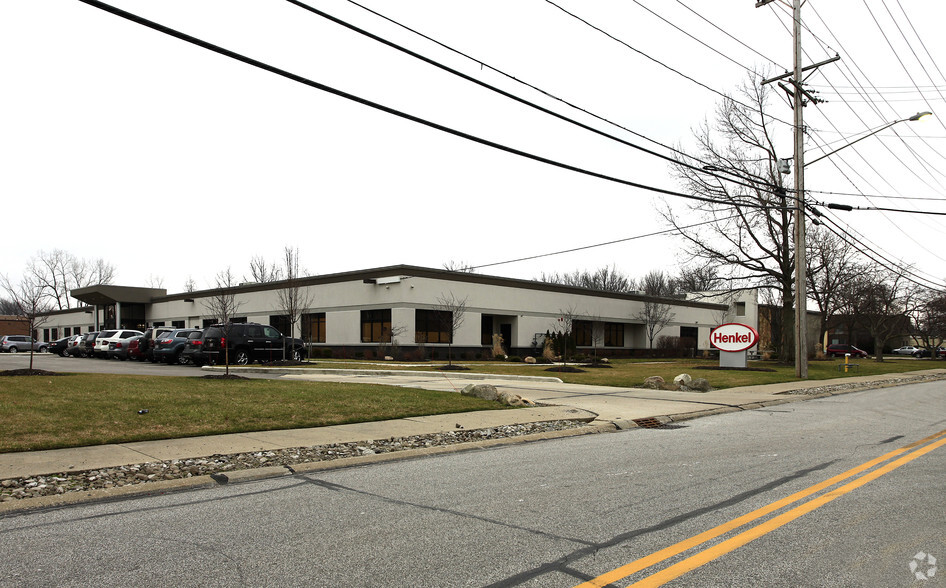 801 Canterbury Rd, Westlake, OH for sale - Primary Photo - Image 1 of 1