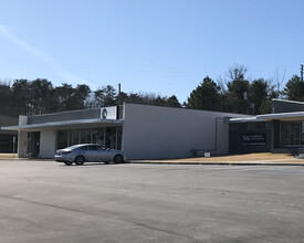 2230-2244 North Rd, Gardendale, AL for rent Building Photo- Image 1 of 5