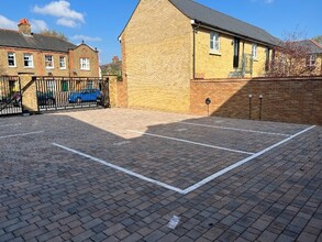 1A Rosehill, Hampton to rent Other- Image 1 of 2