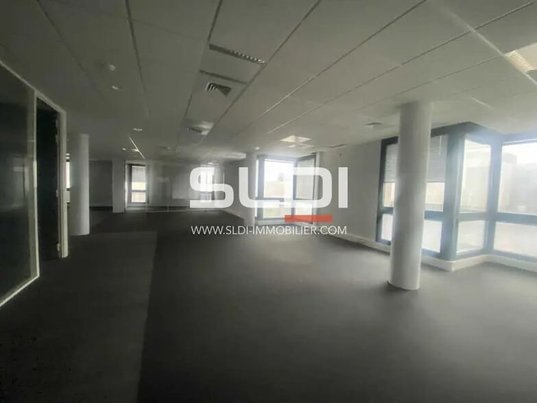 55 Avenue Paul Krüger, Villeurbanne to rent - Interior Photo - Image 3 of 6