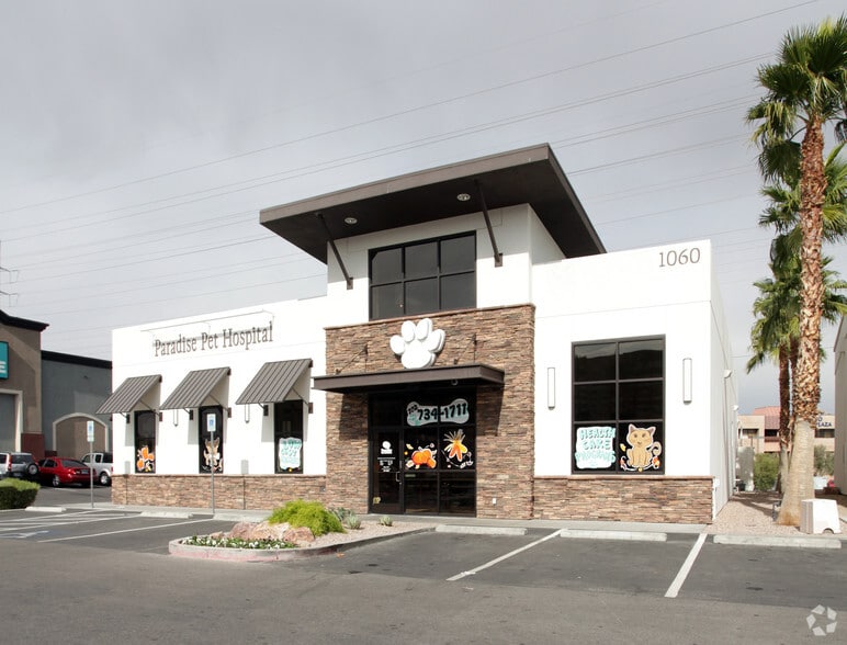 1060 E Flamingo Rd, Las Vegas, NV to rent - Building Photo - Image 2 of 13