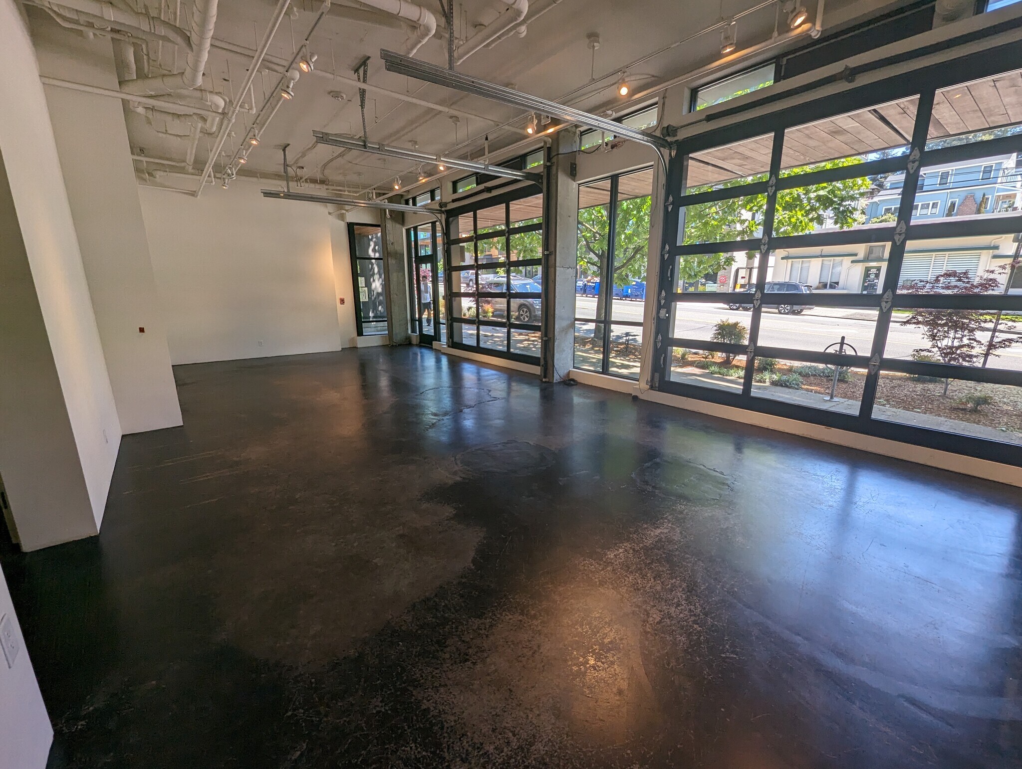 4111 Stone Way N, Seattle, WA for sale Interior Photo- Image 1 of 1