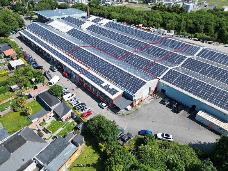 Yspitty Rd, Llanelli to rent - Aerial - Image 2 of 11