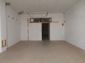 Retail in Barcelona, Barcelona to rent Interior Photo- Image 2 of 13